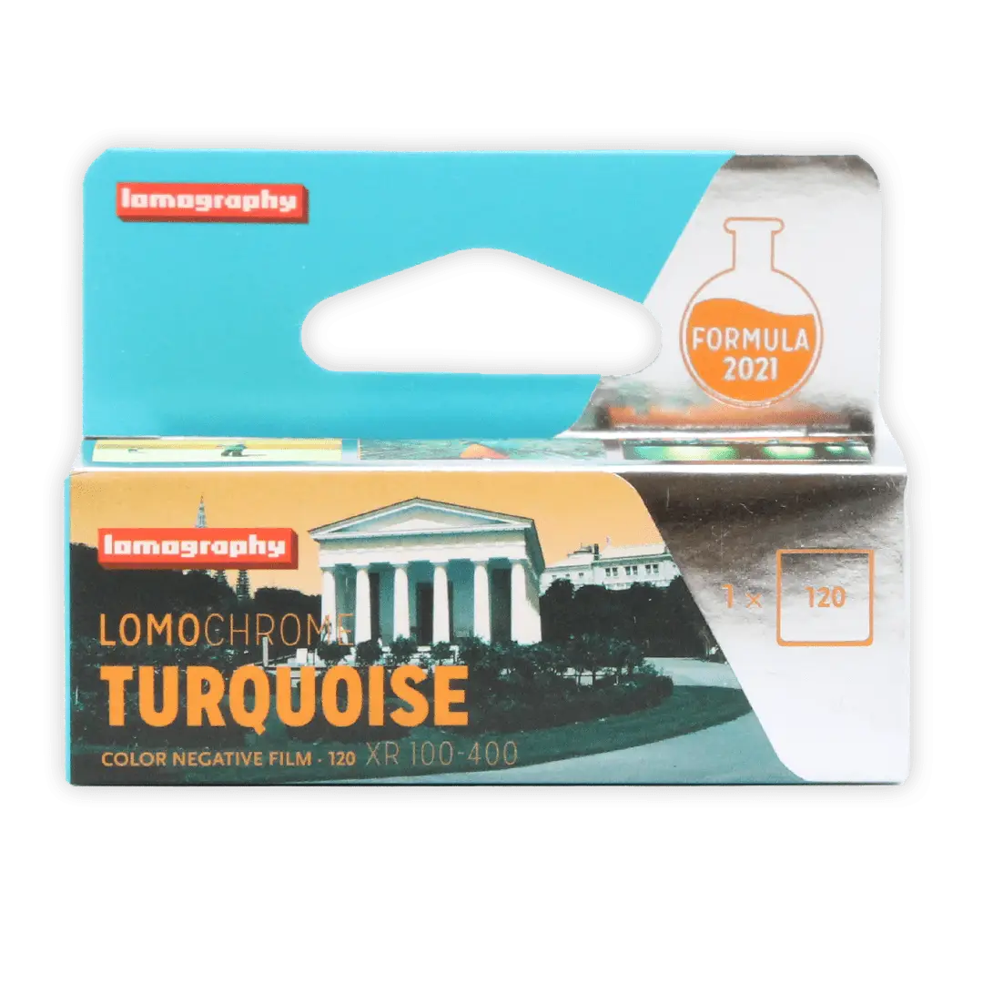 Lomography LomoChrome Turquoise film box